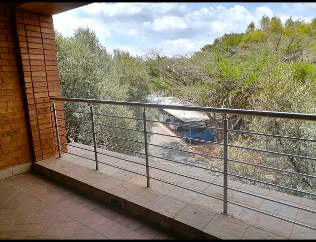 477M² CO-WORKING SPACE TO LET IN DIE HOEWES